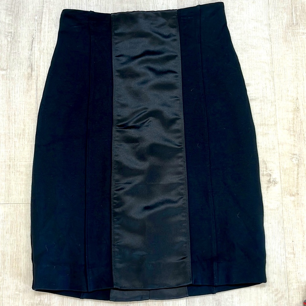 Classy Skirt Johnathan Saunders Black 2 Tone with Stretch and Zipper